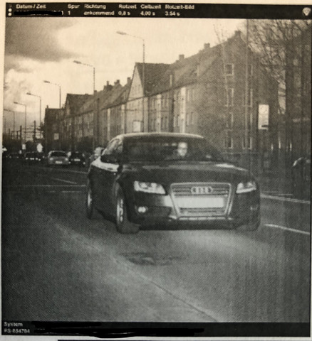 Bei Rot Uber Die Ampel Gefahren Uber 1 Sekunde Technik Technologie Auto