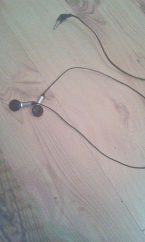 Meine Kopfhörer - (Handy, Kopfhörer, Badewanne)