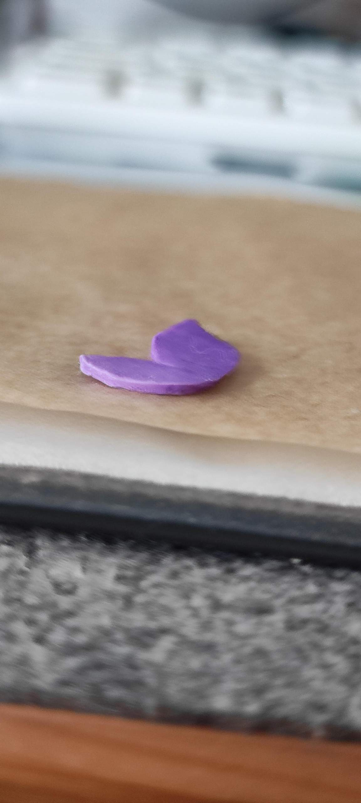 Bester weg um extra dünnen Fimo zu polieren? (Schmuck, dünn, Rat)
