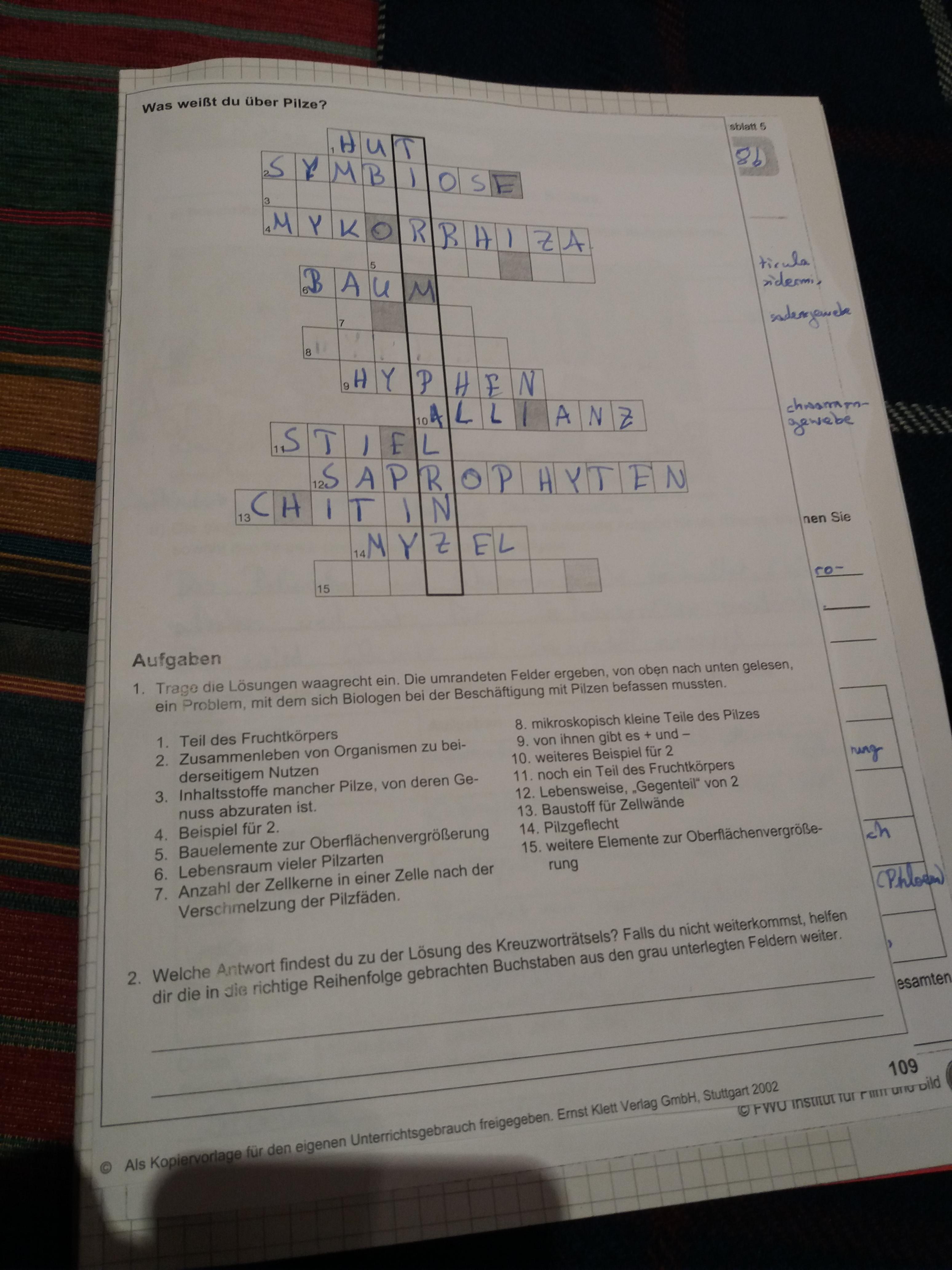 Biologie Kreuzworträtsel Pilze? (Schule, Hausaufgaben, Bio)