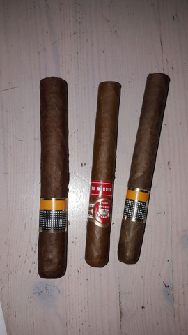 Die mittlere Zigarre ist 100% eine Origianel, die andere 2 sind glaub ich Fakes - (Fake, Zigarren, Kuba)