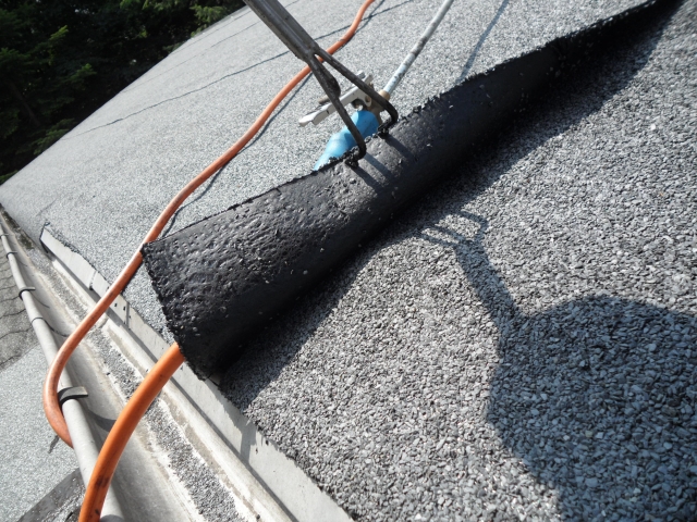 Bitumen  Schwei bahn richtig verlegt Facharbeit Dach   Bitumen  Schwei bahn richtig verlegt Facharbeit Dach