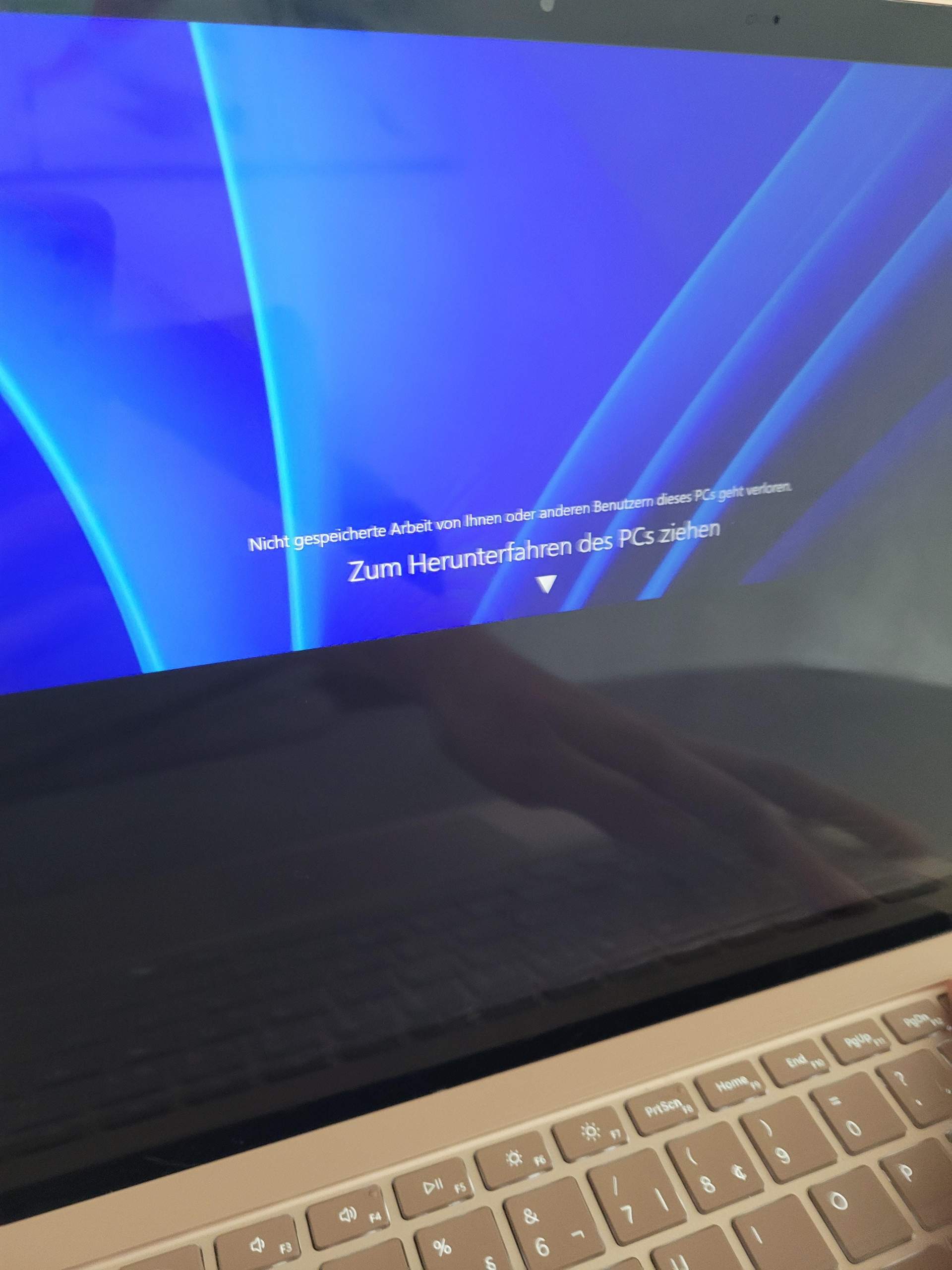 Surface Pro Black Screen : How to Fix Surface Laptop Black Screen with ...