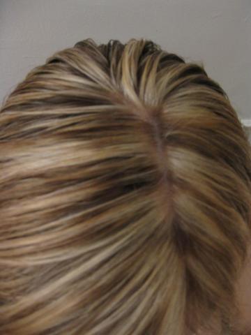 blonde haare mit blonden strähnen