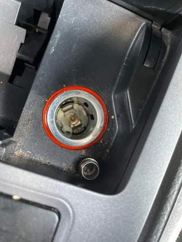 Bluetooth Adapter passt nicht in Auto? (Technik)