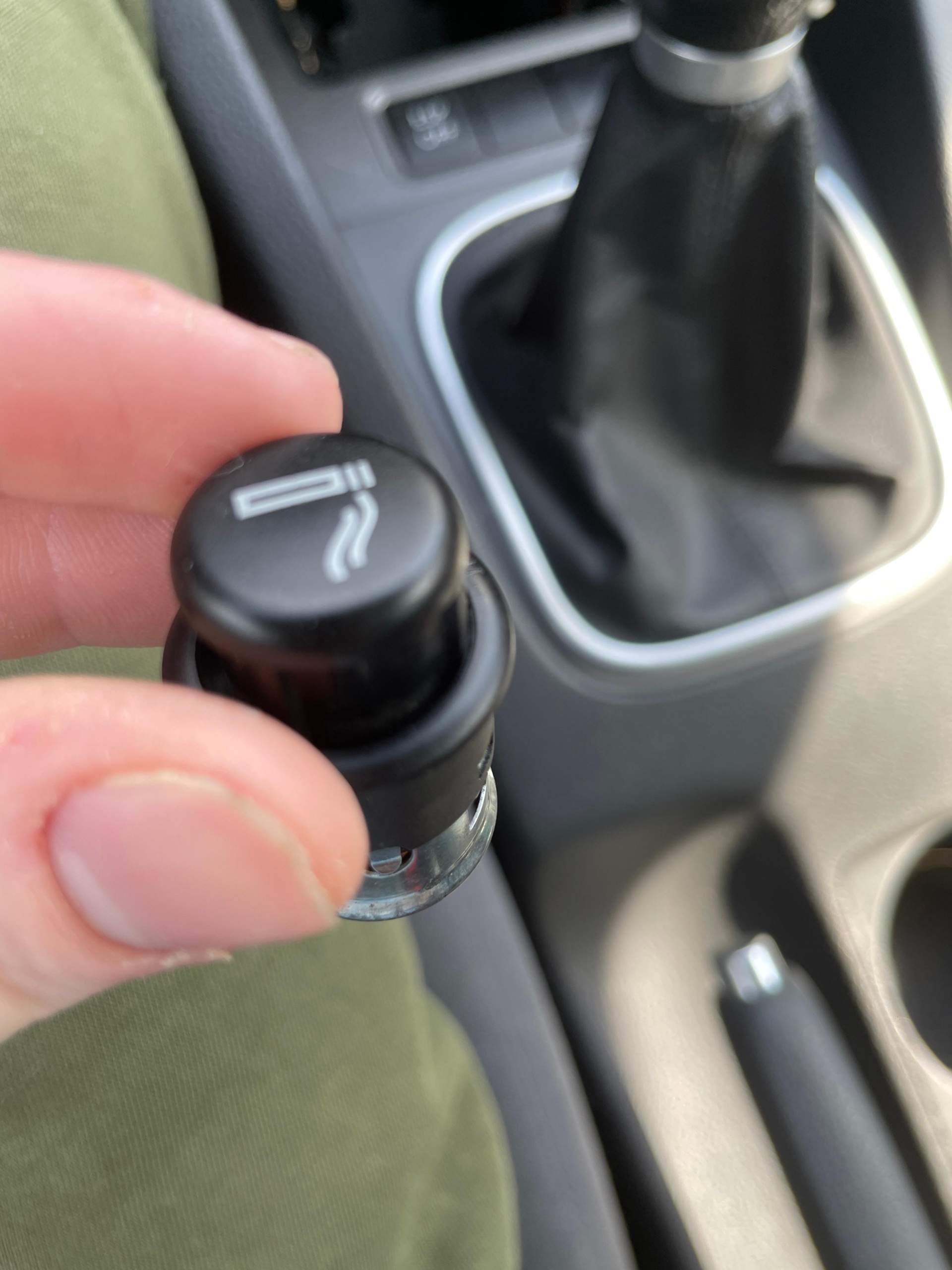 Bluetooth Adapter passt nicht in Auto? (Technik)