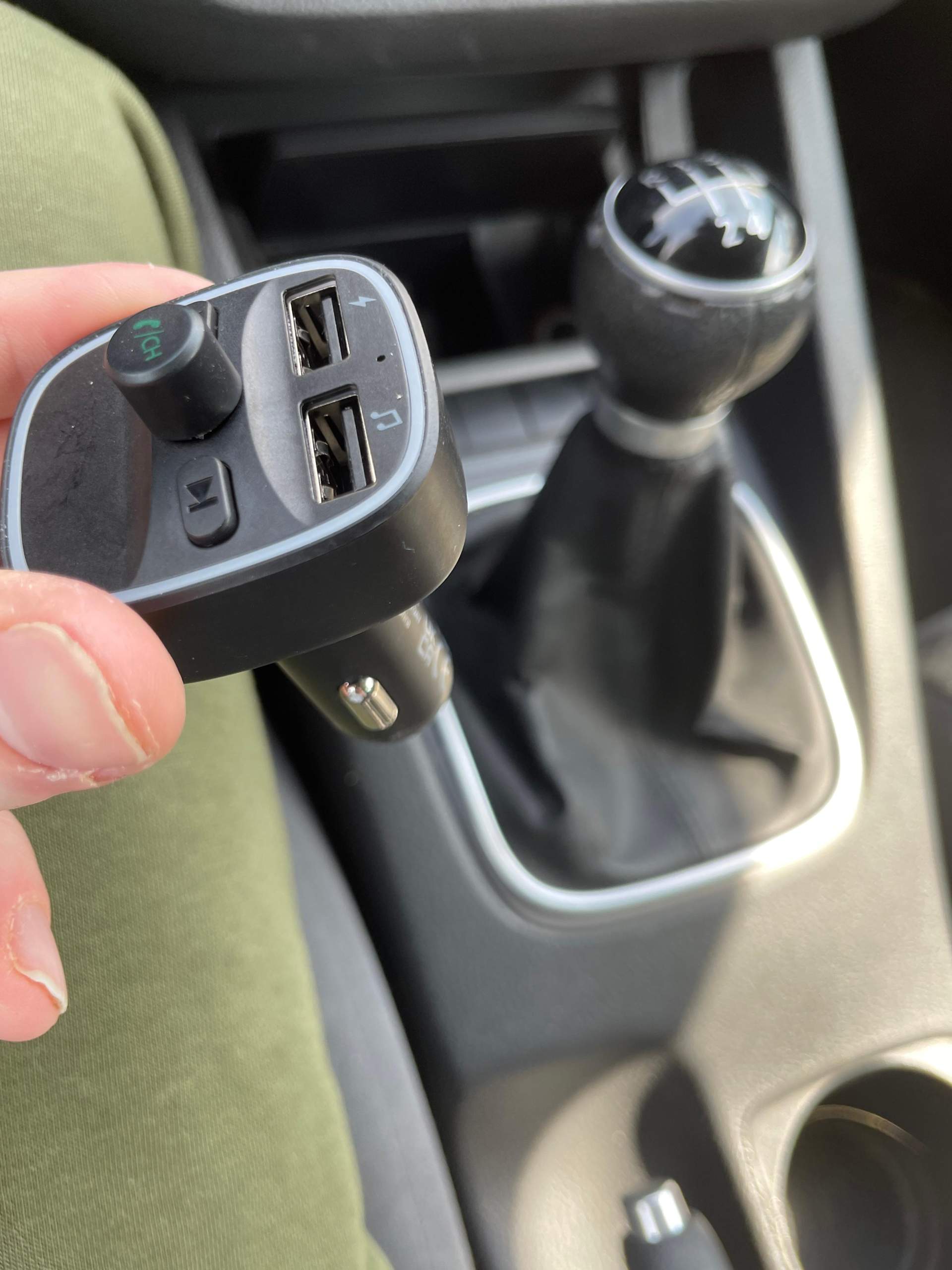 Bluetooth Adapter passt nicht in Auto? (Technik)