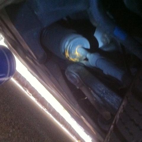 - (Motor, BMW, Öl)