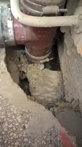 Bodendurchbruch Fur Abflussrohr Im Altbau Wie Verschliessen Handwerk Badsanierung