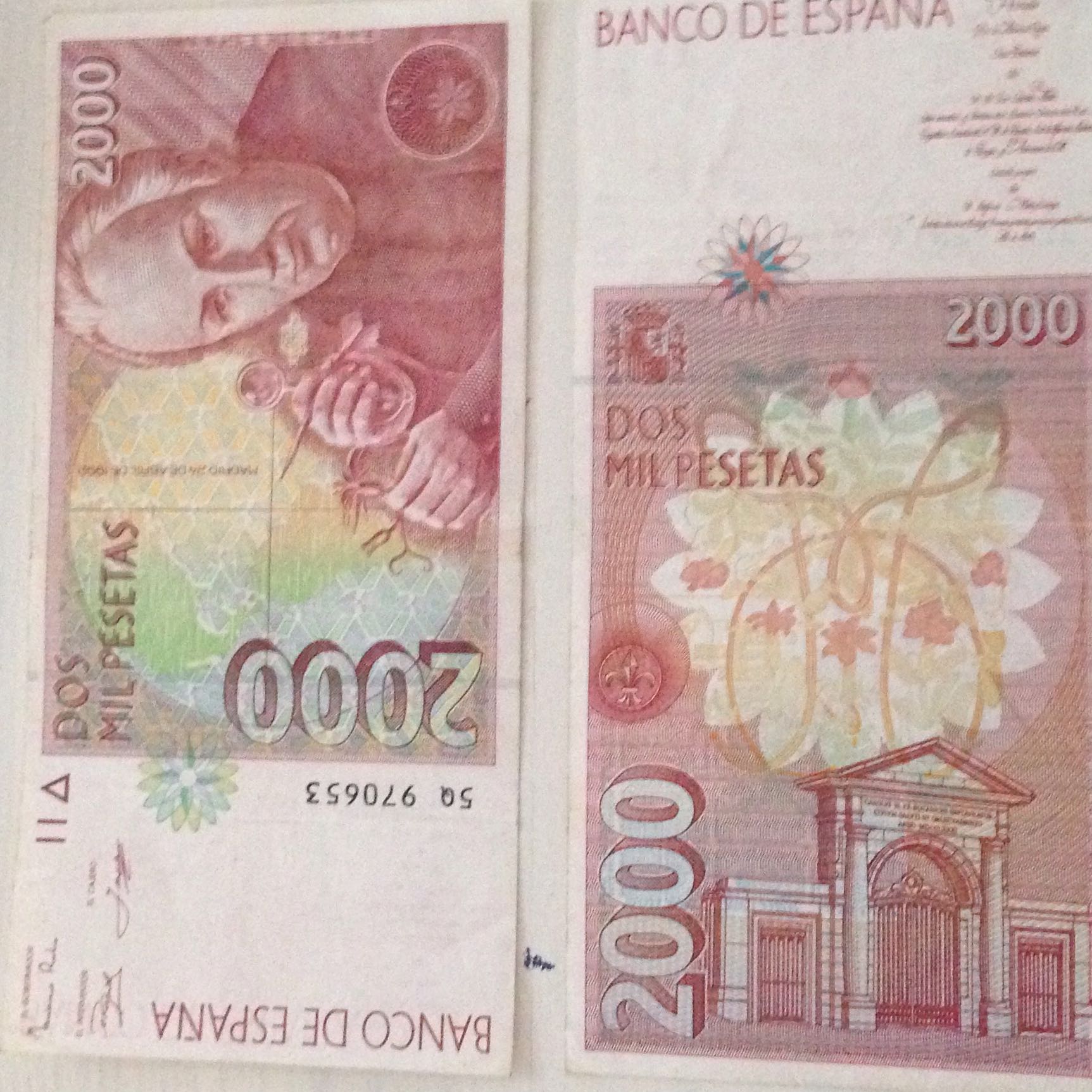 Brauche Hilfe Habe Geld Zuhause Gefunden Und Will Es In Euro Wechseln Bank