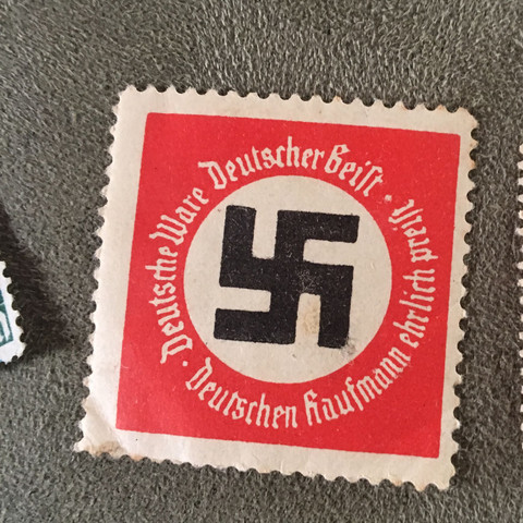 Briefmarken mit Hakenkreuz. - (Kunst, Briefmarken, Sammler)