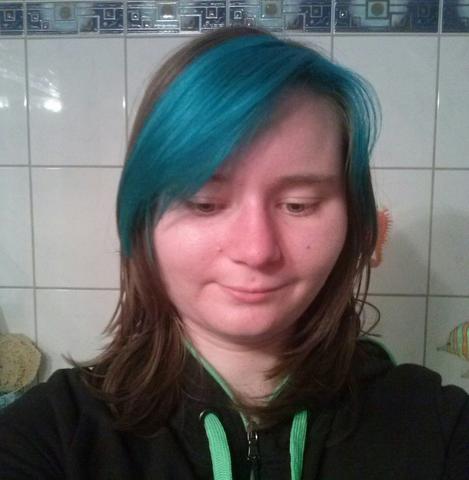 Bunte Haare Bei Der Musterung Fur Den Fwd Bundeswehr Haarfarbe