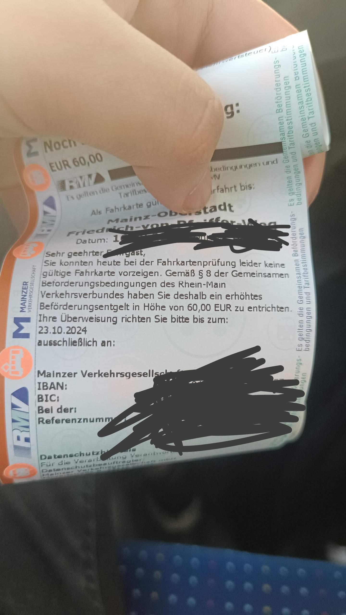 Bußgeld oder strafgeld bei Unfähigkeit Fahrkarte zu zeigen? (Recht ...
