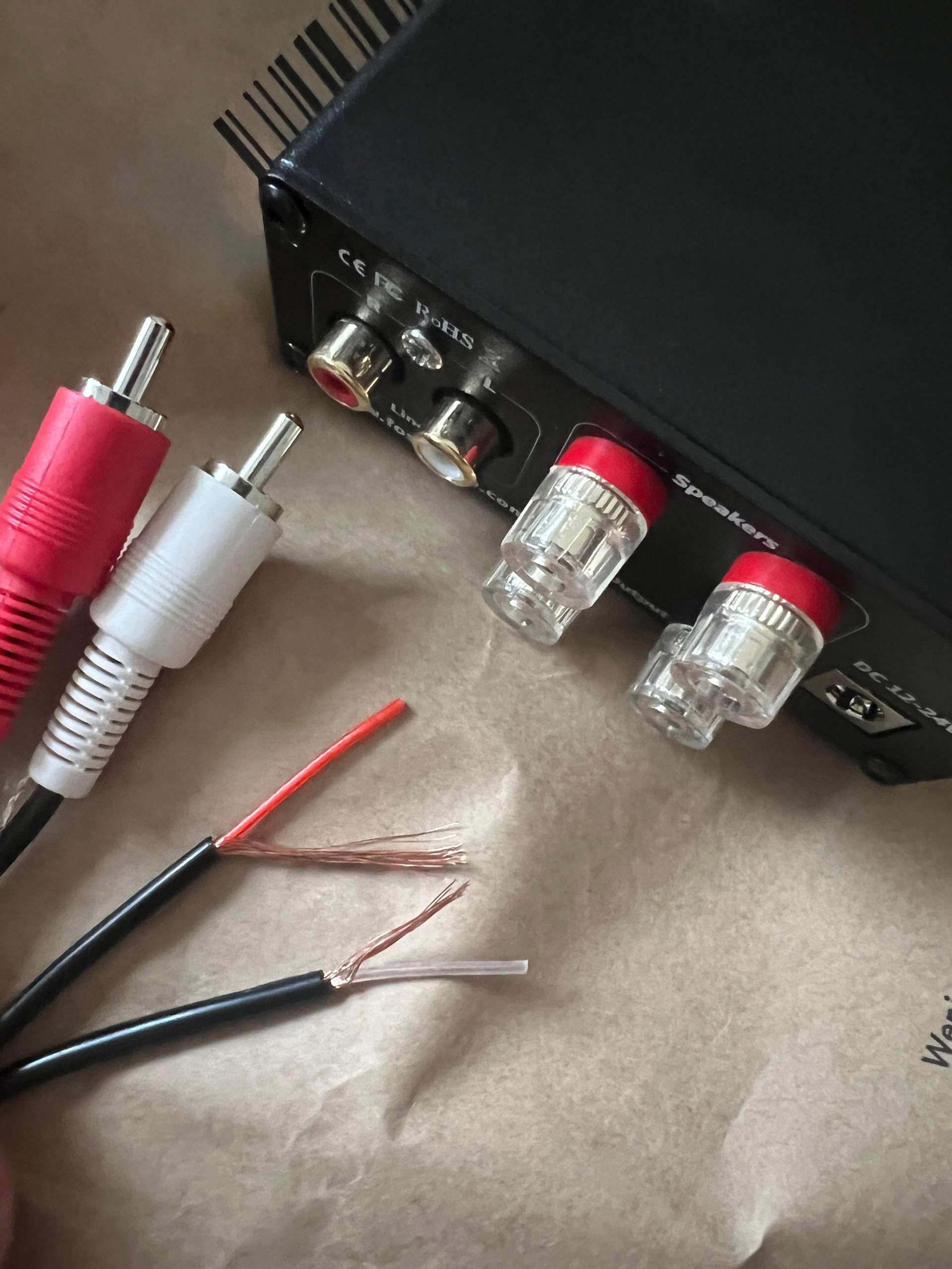 Chinch Kabel öffnen und anschließen? (Elektronik, Sound, Audio)