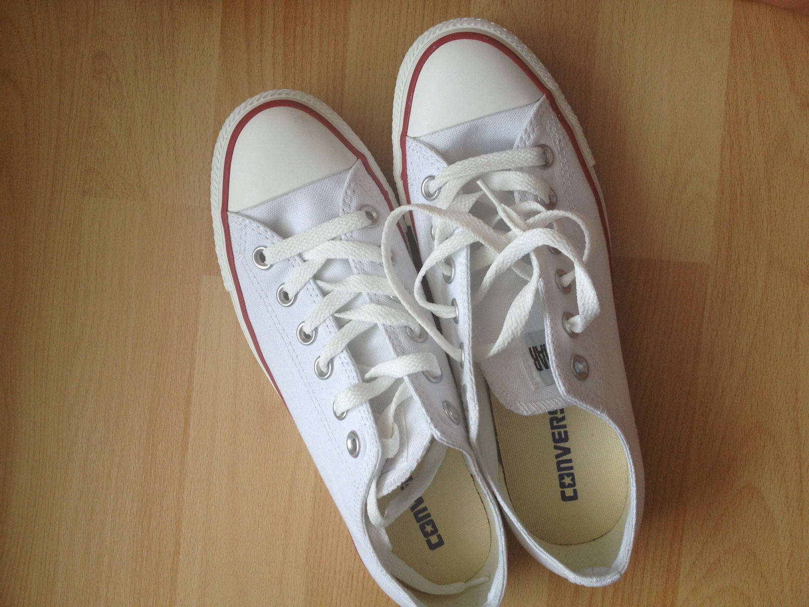 Converse Chucks Weiß Spitze conversechucksdamensale.de Converse Chucks Weiß Spitze conversechucksdamensale.de