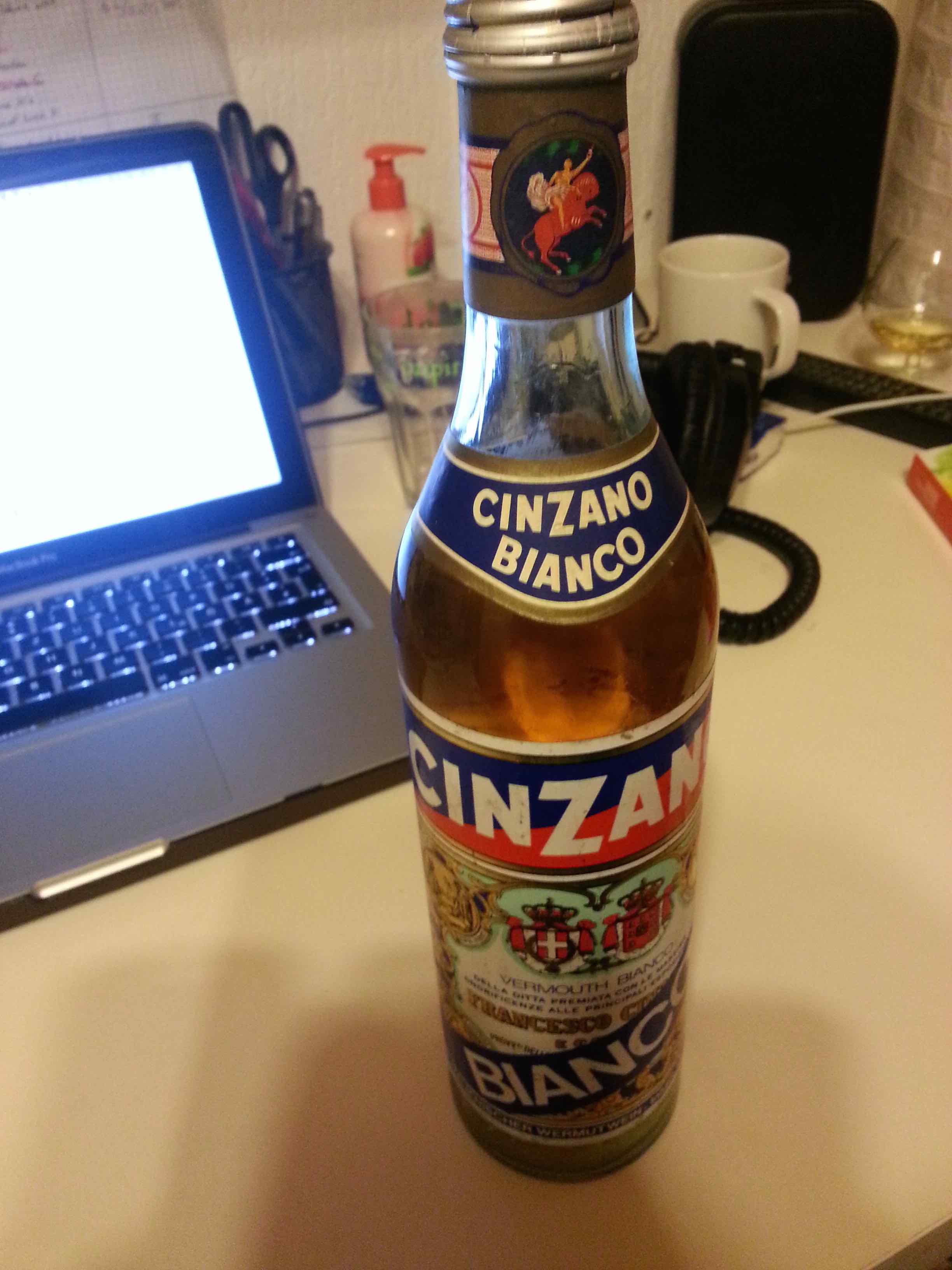 Cinzano Asti Bianco gefunden. Haltbar? (Alkohol, Wein, Spirituosen)