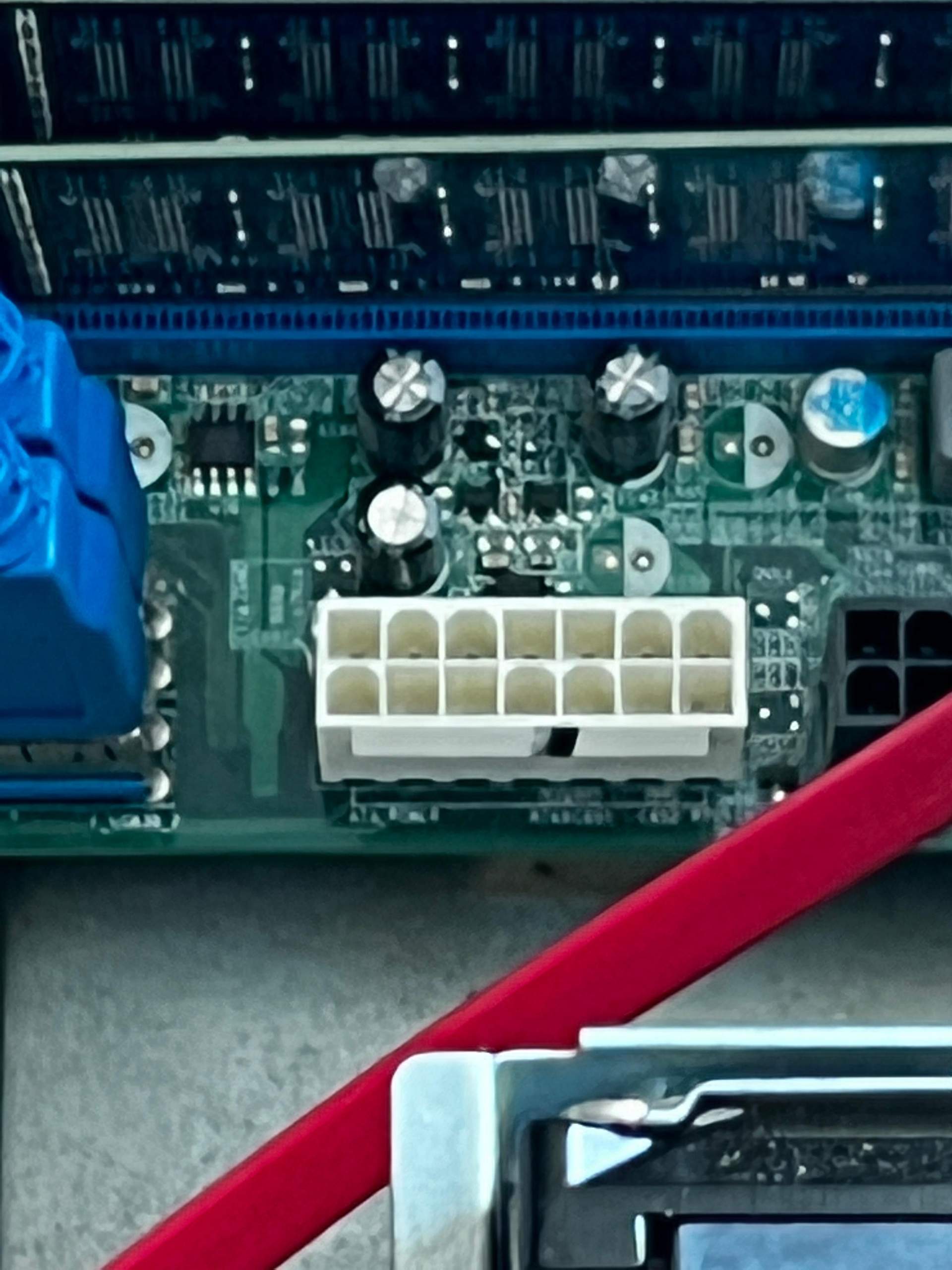 Computer Netzteil mit 14 Pins? (Kabel, Motherboard, Anschluss)