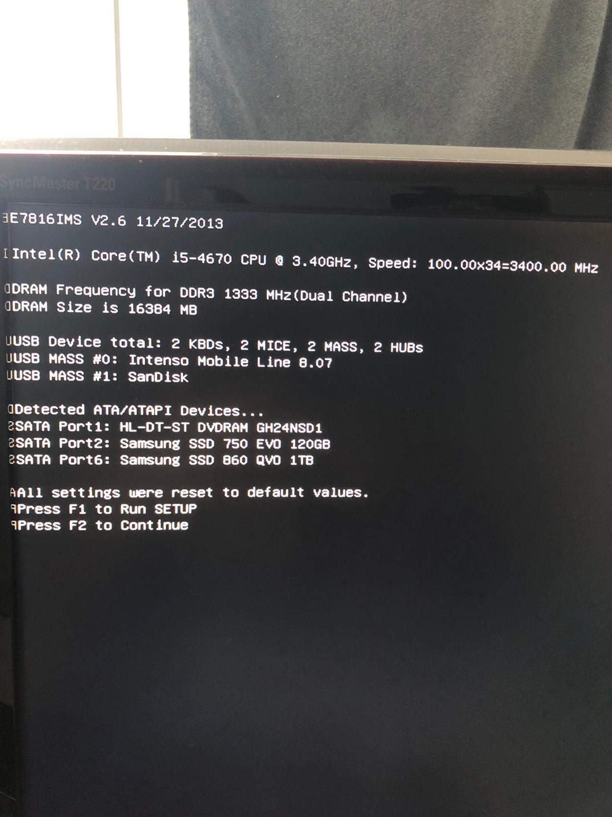 Computer startet nicht direkt F200 to run setup F20 to Continue PC ...