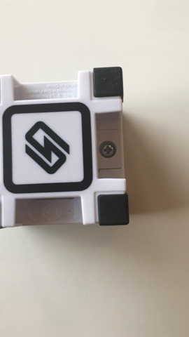Cozmo Cube Batterien wechseln ohne kleinen Schraubenzieher?