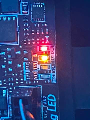 CPU und DRAM debug LED? (Gaming PC, Prozessor, Mainboard)