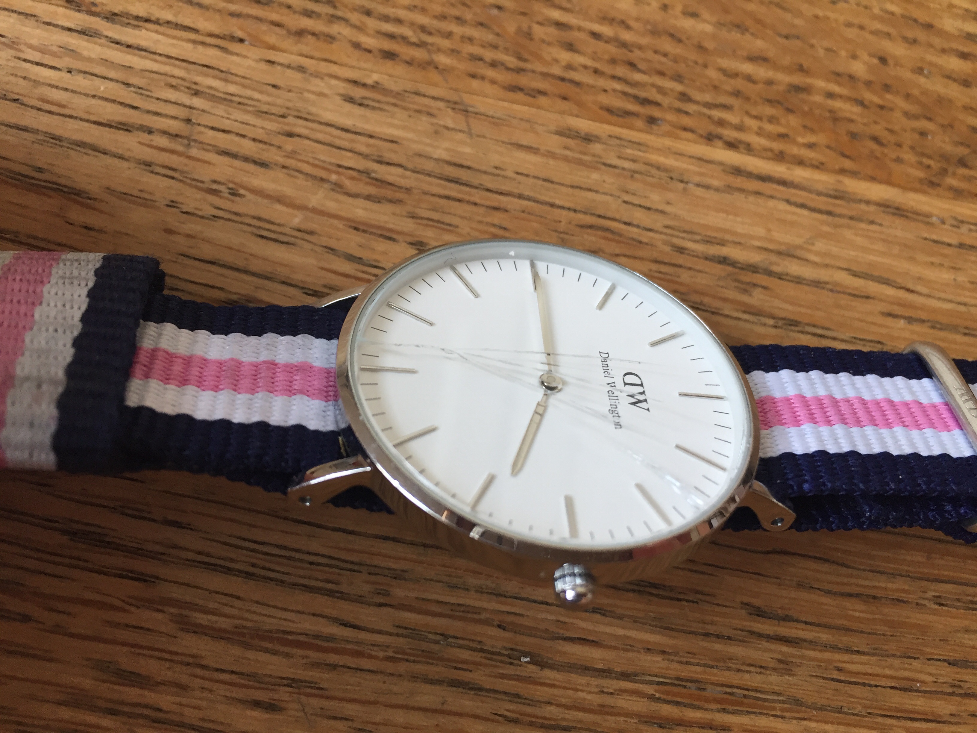 Daniel Wellington Uhr kaput? (kaputt, Ersatzteile, Juwelier)