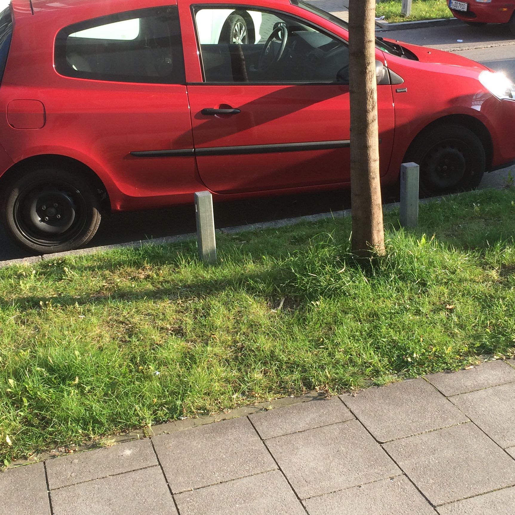 Darf man hier parken? (Auto, Rechte, Verkehrsrecht) Darf man hier parken? (Auto, Rechte, Verkehrsrecht)