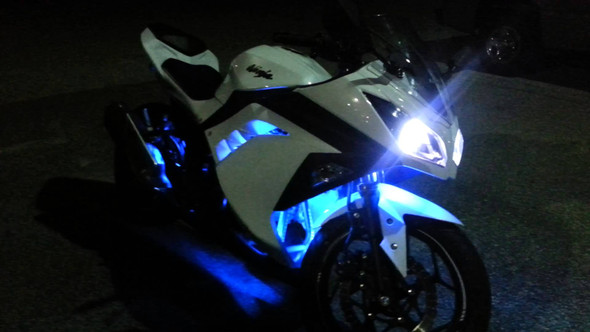 Darf man LED-Lichter an Motorrädern anbringen? (Motorrad)