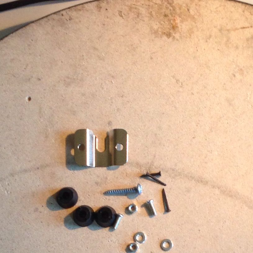 Dartscheibe Aufhangen Anleitung Fehlt Und Schrauben Ergeben Fur Mich Keinen Sinn Sport Haushalt Dart