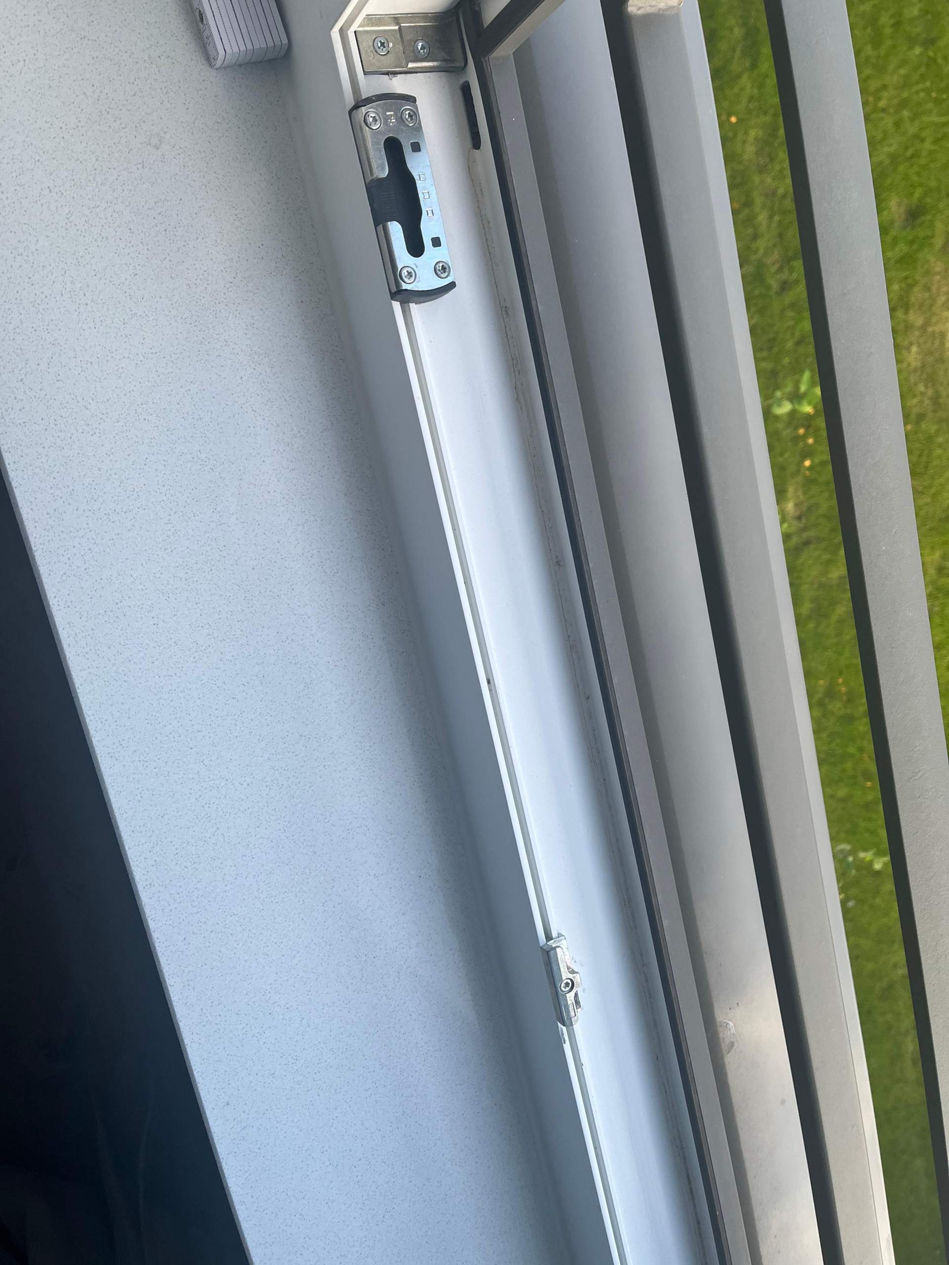 Das Fenster klemmt und lässt sich nicht öffnen, lässt sich das Problem selbständig beheben