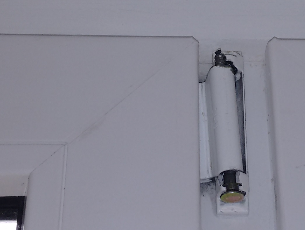 Das Scharnier bei unseren Alü- oder Kunststoff-Terassentür ist