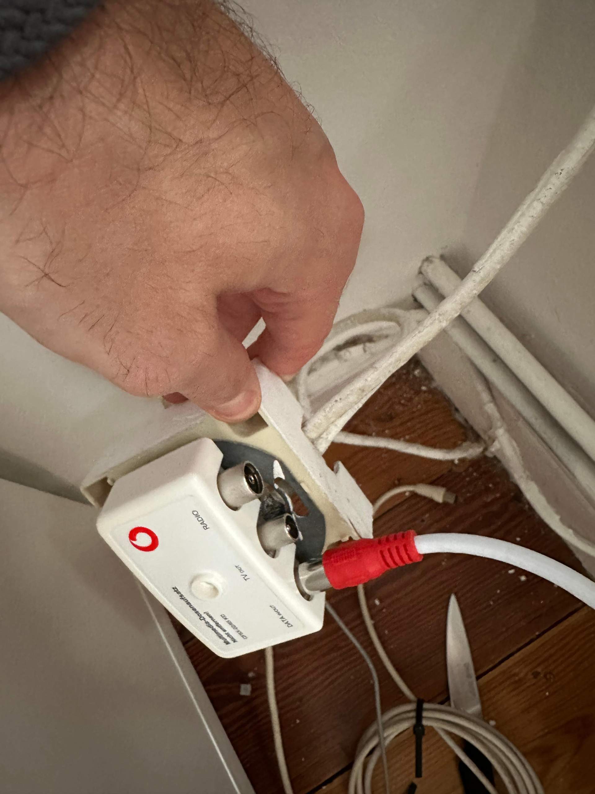 DATA Router Kabelanschluss in Wohnung defekt/passt nicht? (Internet ...