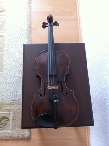 Geige von vorne - (Foto, Wert, Geige)