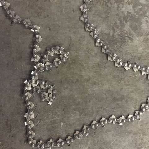 die kette der motoesage entknoten