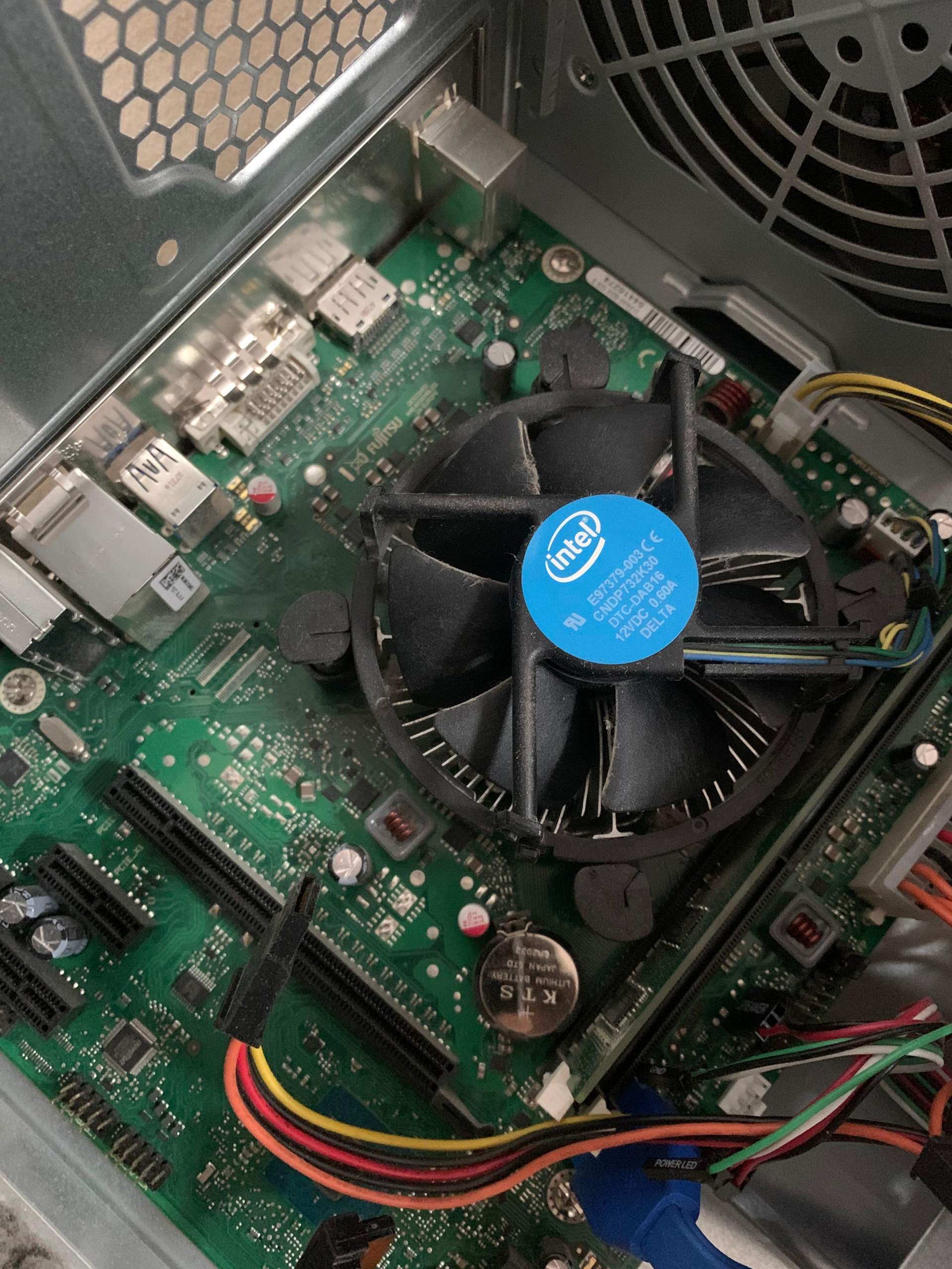Diesen PC am Straßenrand gesehen? (Technik)