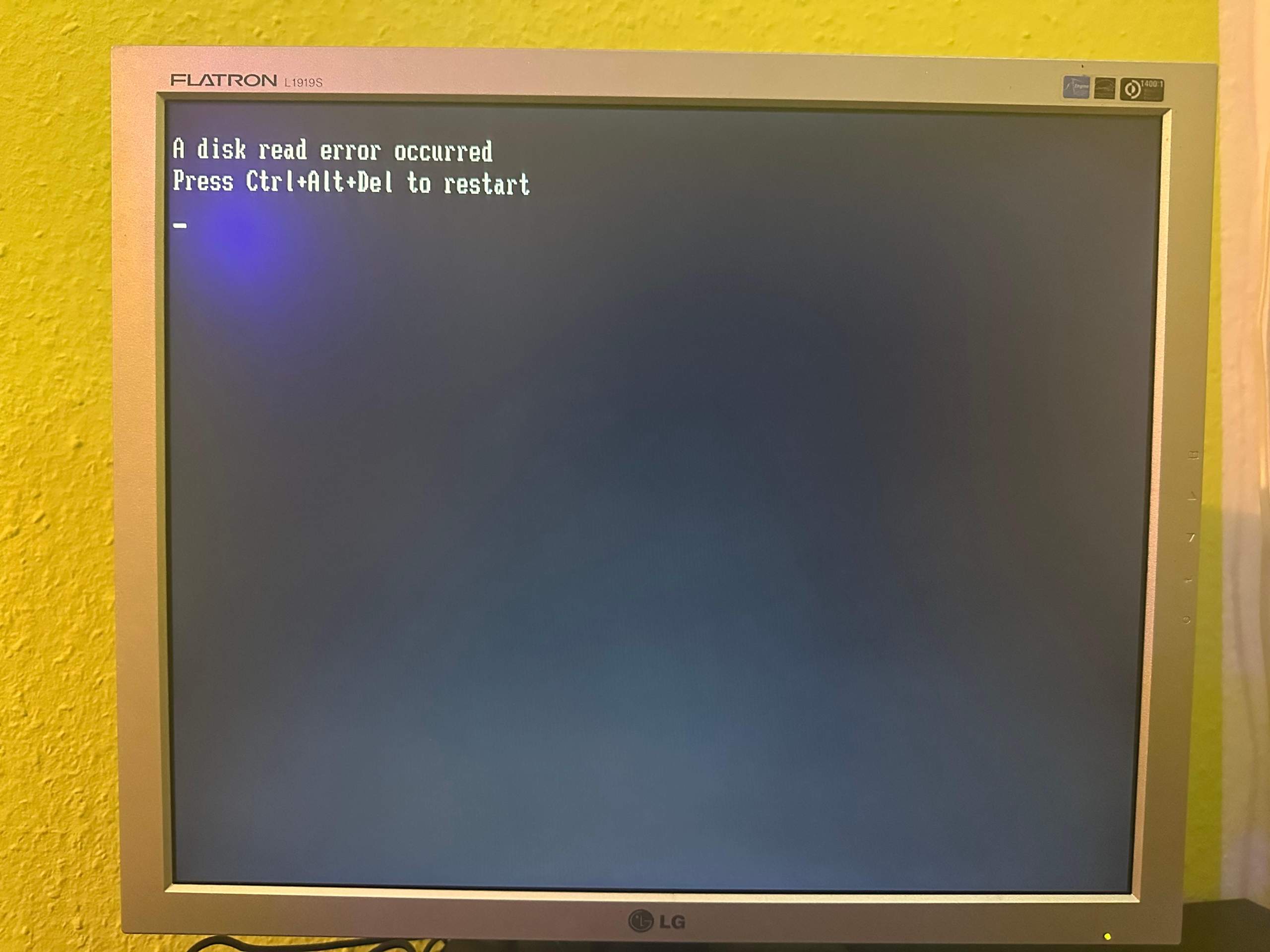 Disk Rend Disk Read Error (SSD)? (Windows, Microsoft, booten)