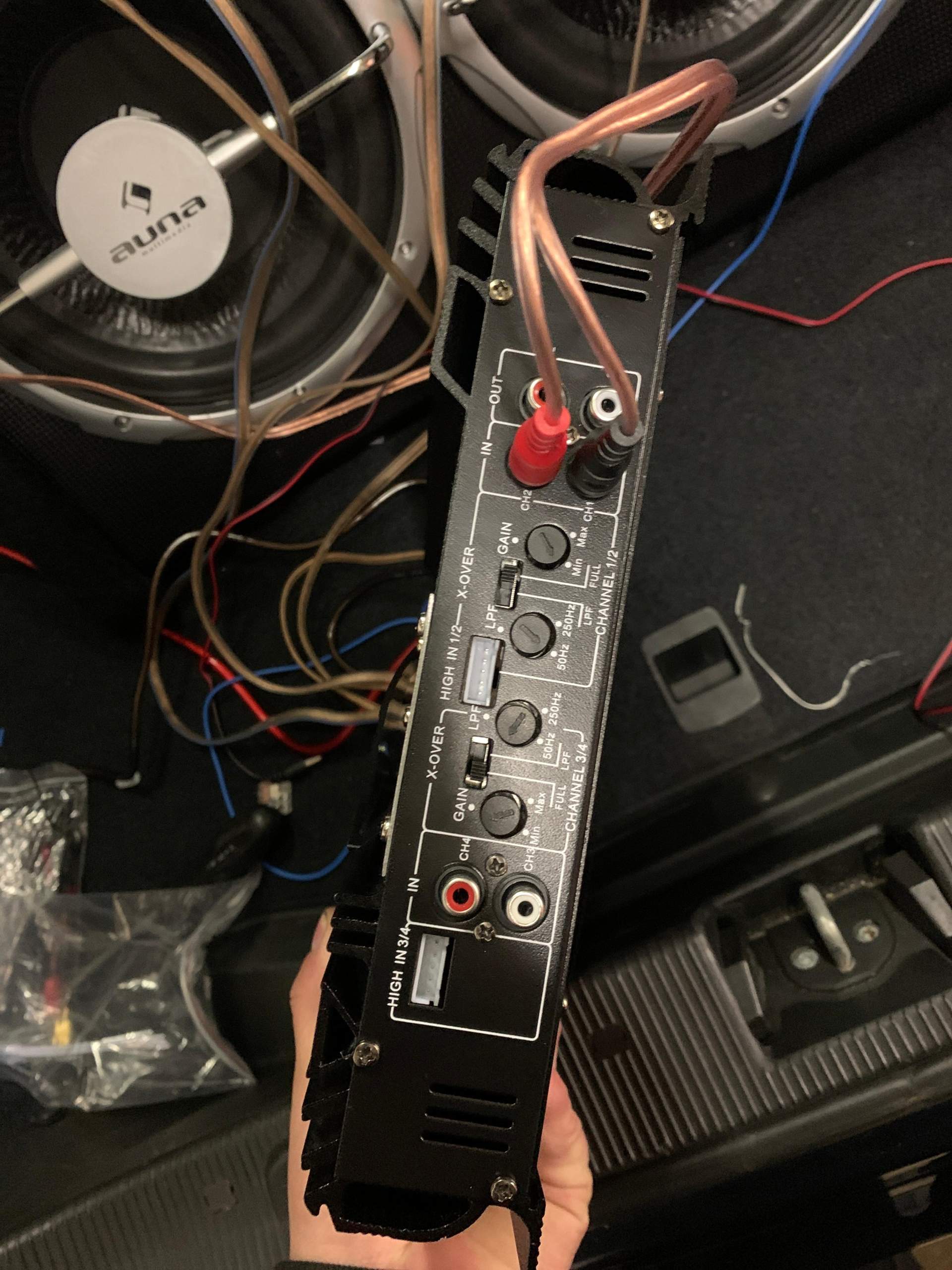 Doppelsubwoofer an Endstufe anschließen? Technik, Musik)