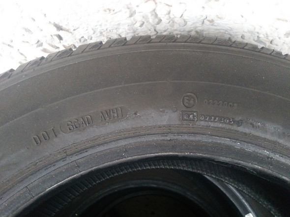  - (Auto, Reifen, DOT-Nummer)
