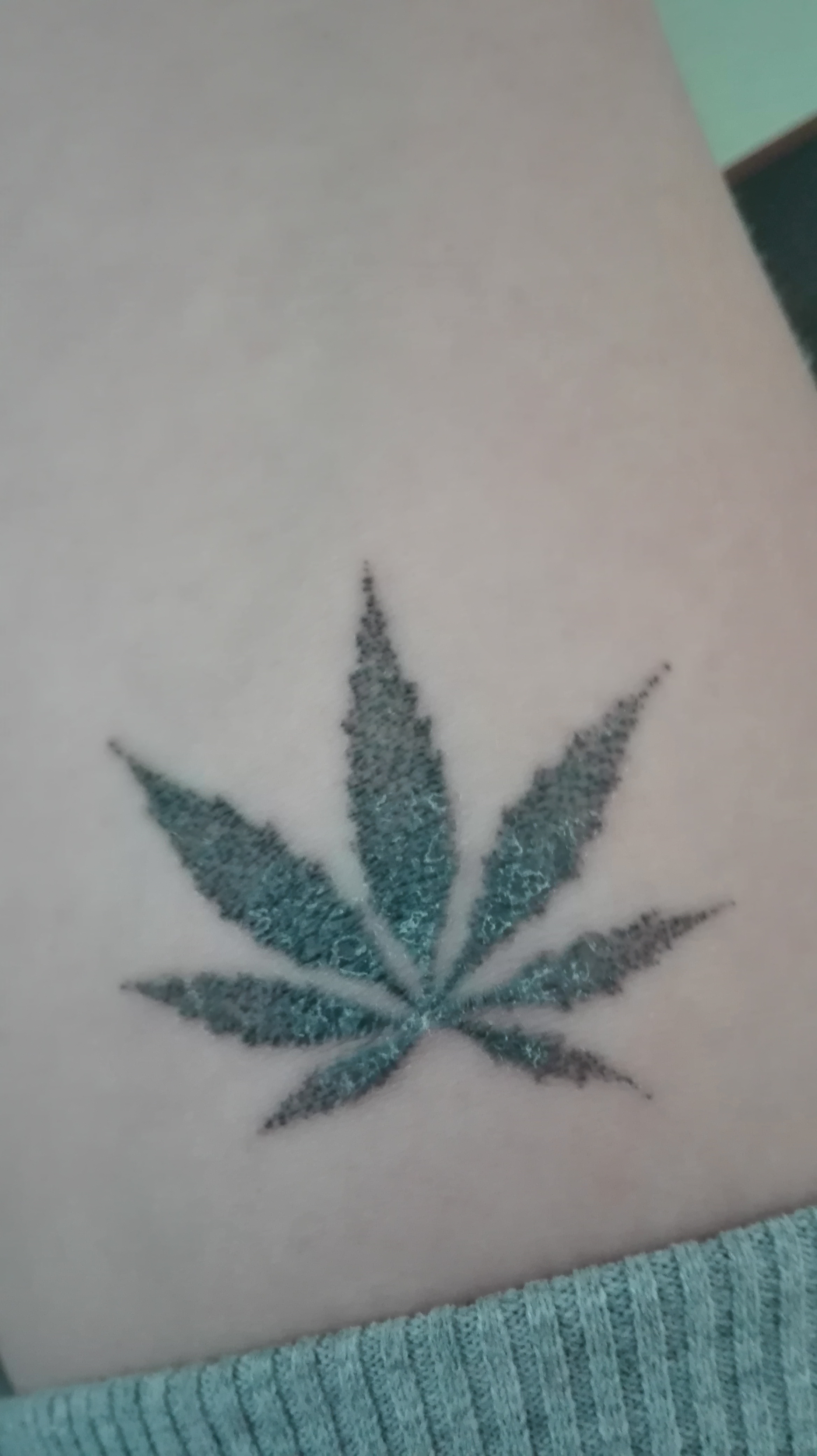 Dot Work Tattoo Verheilung, sieht das Normal aus? (Heilung)