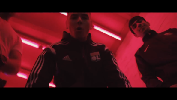 Wie auf diesem Bild zB. - (Musik, Video, Rap)
