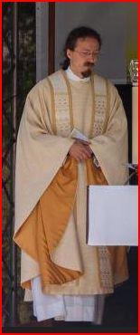 Durfen Priester Lange Haare Haben Christentum Kirche Bibel