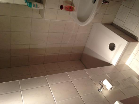 Einbau Einer Fehlenden Duschwand Sache Des Vermieters