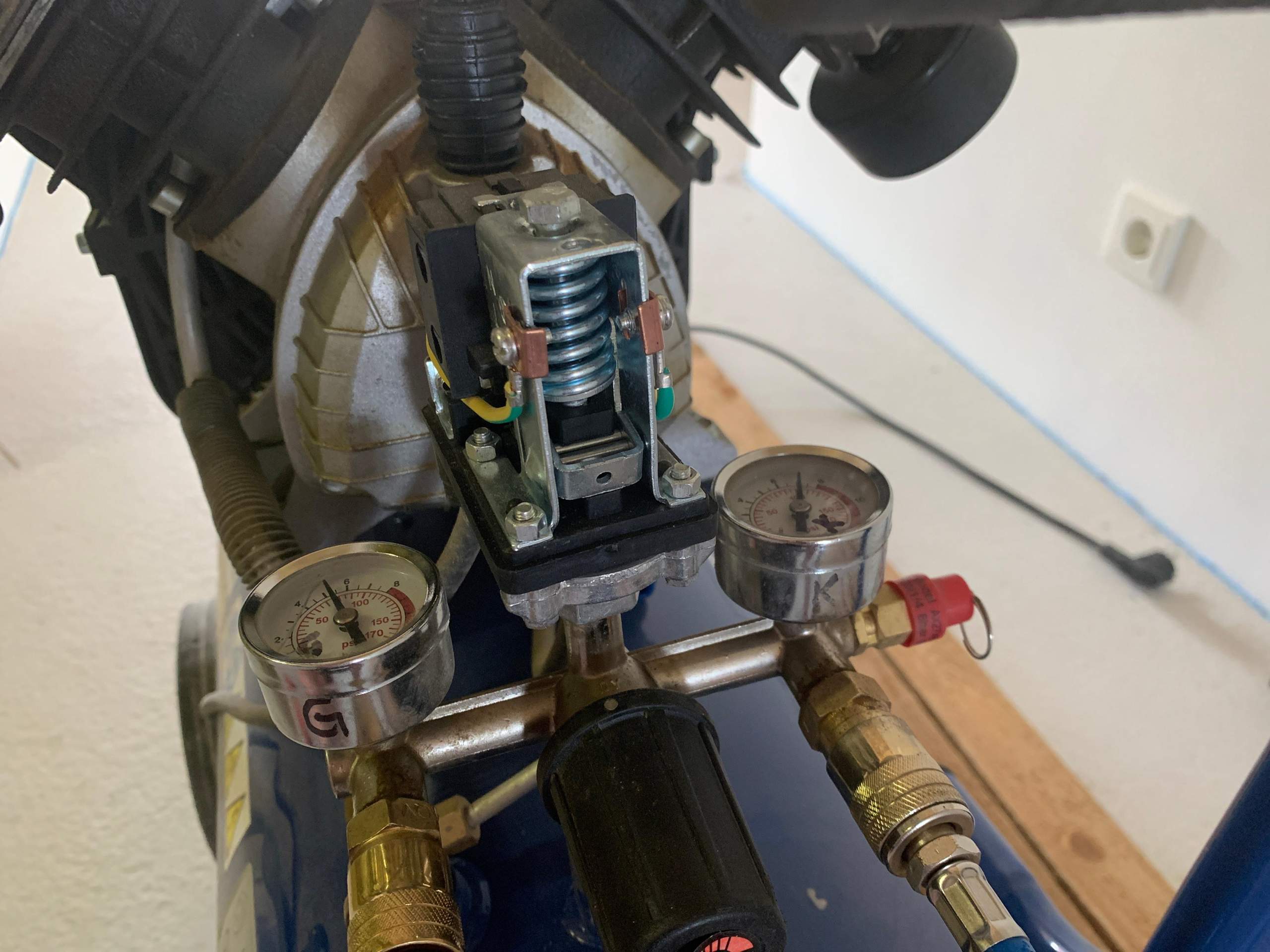 Kärcher Khd 4 2 Druck Einstellen Einschaltdruck bei Scheppach Kompressor einstellen? (Druck)