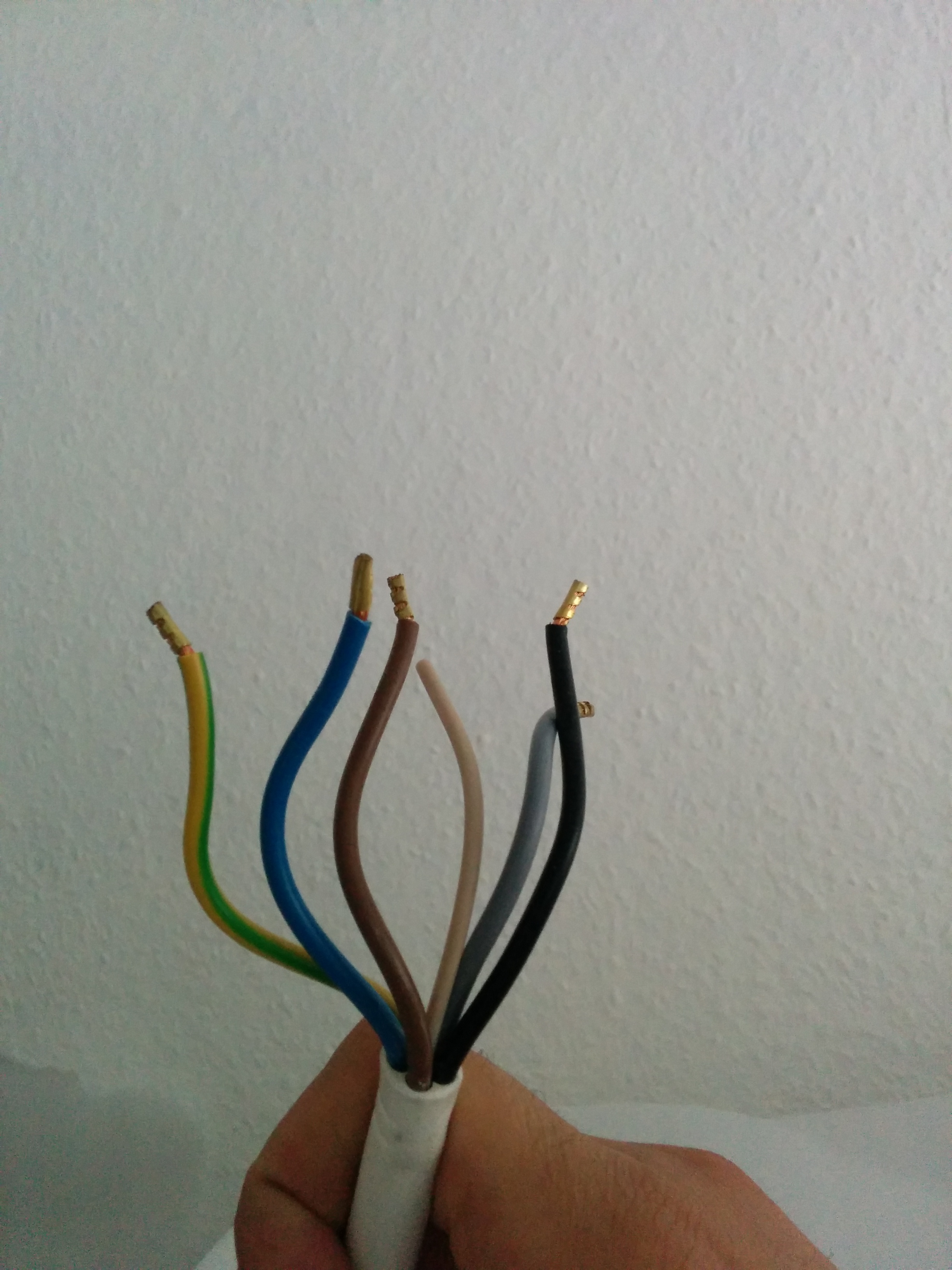 Elektroherd mit 6 drähte an die Steckdose mit 3 anschließen, wie? (Elektrik, Herd, Ceranfeld)