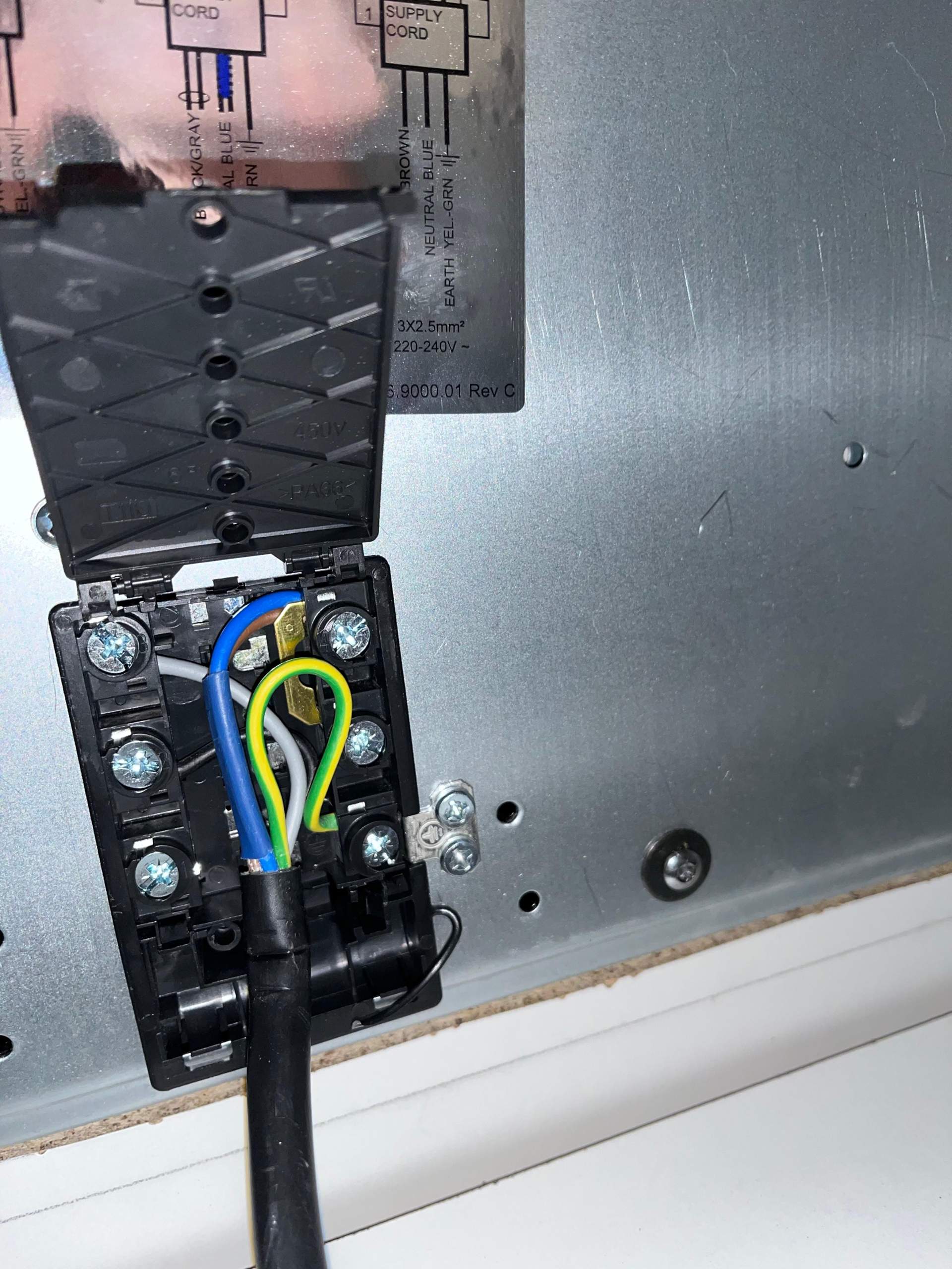 Elektroherd wie anschließen? (Technik, Technologie, Küche)