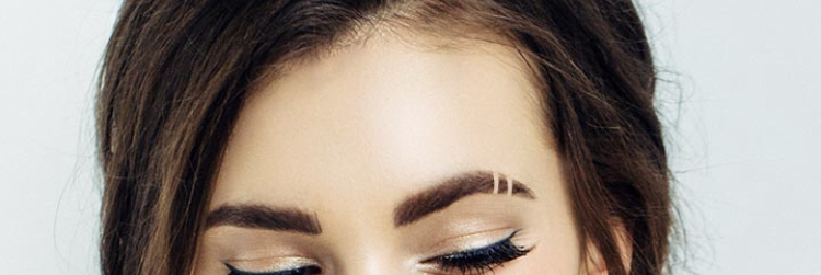 Eltern Zum Eyebrow Cut Uberreden Aussehen Charakter Selbstbewusstsein