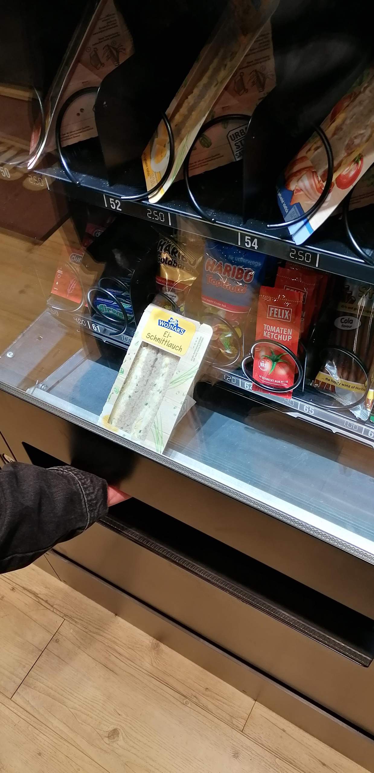 Essen hängt in Automat? (Technik, Snackautomat)