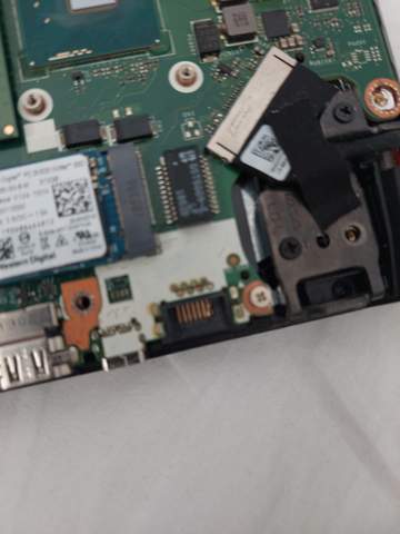 Ethernet LAN Kabel Dingsbums kaputt Laptop?