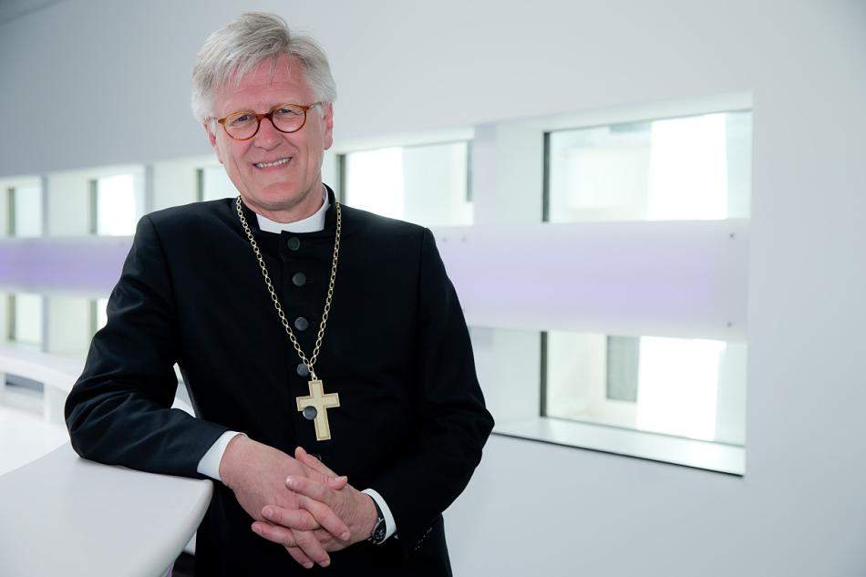 Evangelischer Geistlicher in Soutane? (Deutschland, Kleidung, Religion)