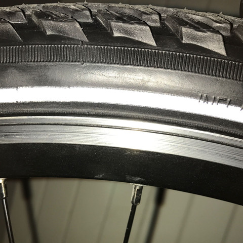 Bild Reifen vorne - (Fahrrad, Reifen, Felgen)