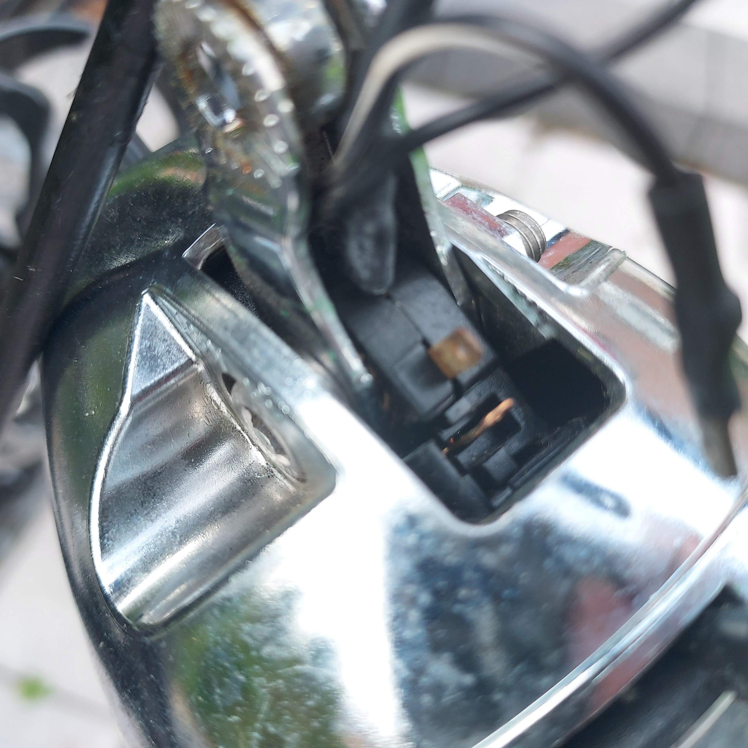 Fahrradleuchte Rücklicht anschließen? (Fahrrad, Beleuchtung, Rücksicht)